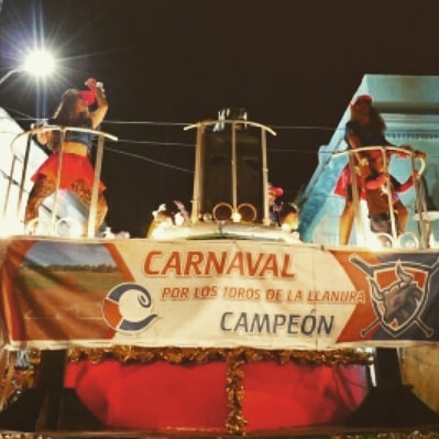 Arrancaron los paseos del Carnaval por los Toros