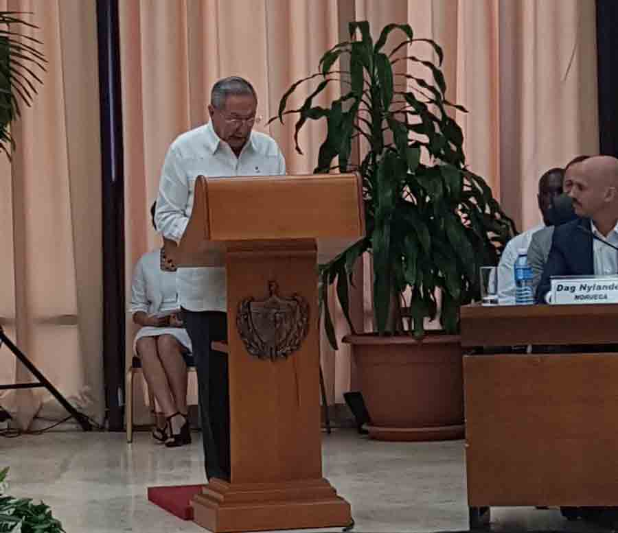 Raúl Castro, en la ceremonia de firma del acuerdo para el cese al fuego