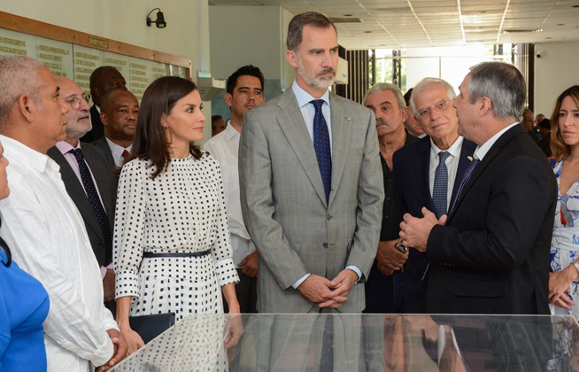 Reyes de España conocen avances de la industria biotecnológica cubana