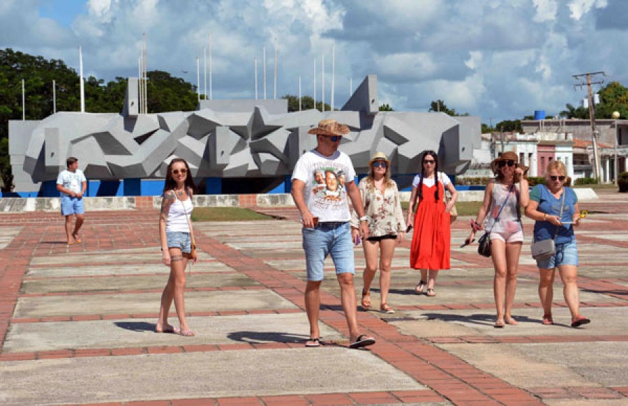 Turistas en Cuba