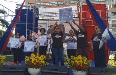En cada hogar, comunidad y centro de trabajo se siente el impacto de esta política genocida que especialmente sortean las féminas a diario. Fotos de la autora