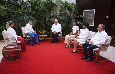 El mandatario expresó la voluntad política y gubernamental de Cuba para respaldar el deporte paralímpico. Foto: Estudios Revolución
