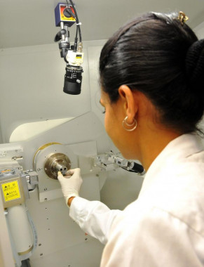  El Centro de Estudios Avanzados de Cuba es una de las instituciones líderes en el país en el campo de las nanociencias y nanotecnologías. Foto: Jorge Luis González 